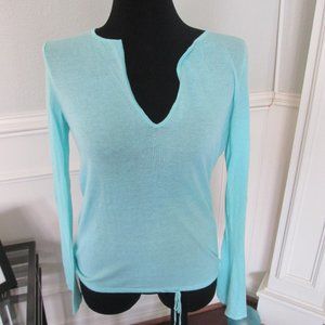 GAP lightweight Aqua V-neck Sweater - NWOT - Sz M